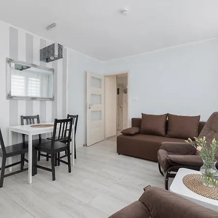 Apartment Park Zeromskiego Comfort By Bookinghost